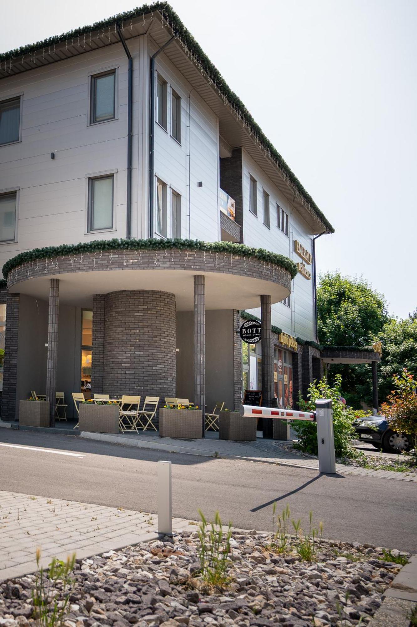 Emerald Apartmán *